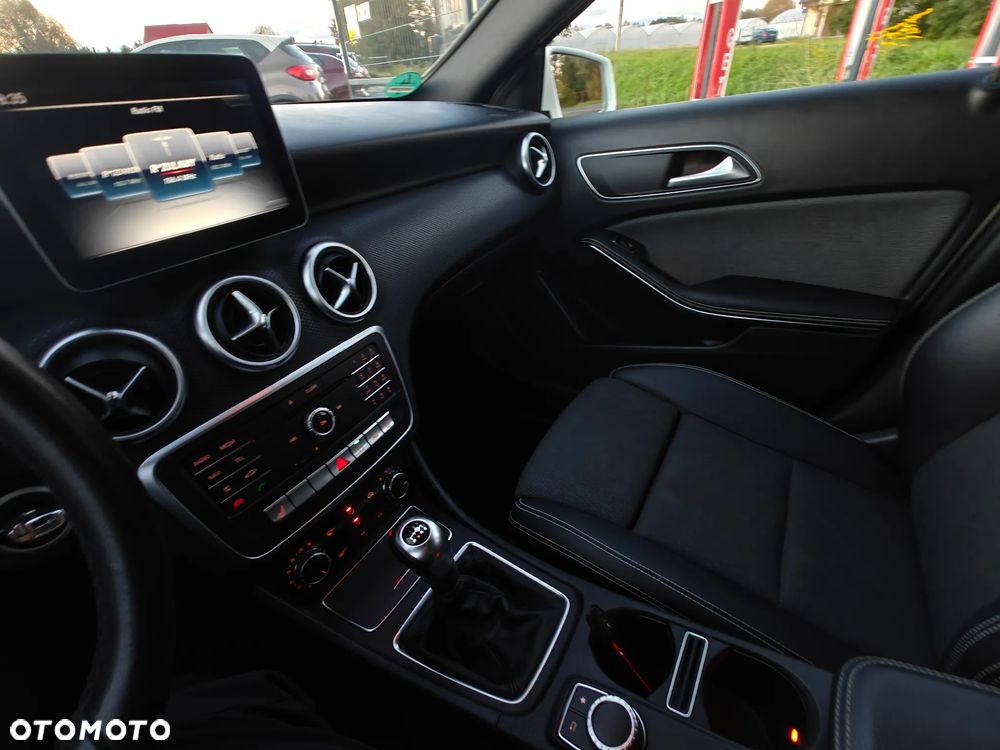 Mercedes-Benz Klasa A 180 (BlueEFFICIENCY) AMG Sport - 10