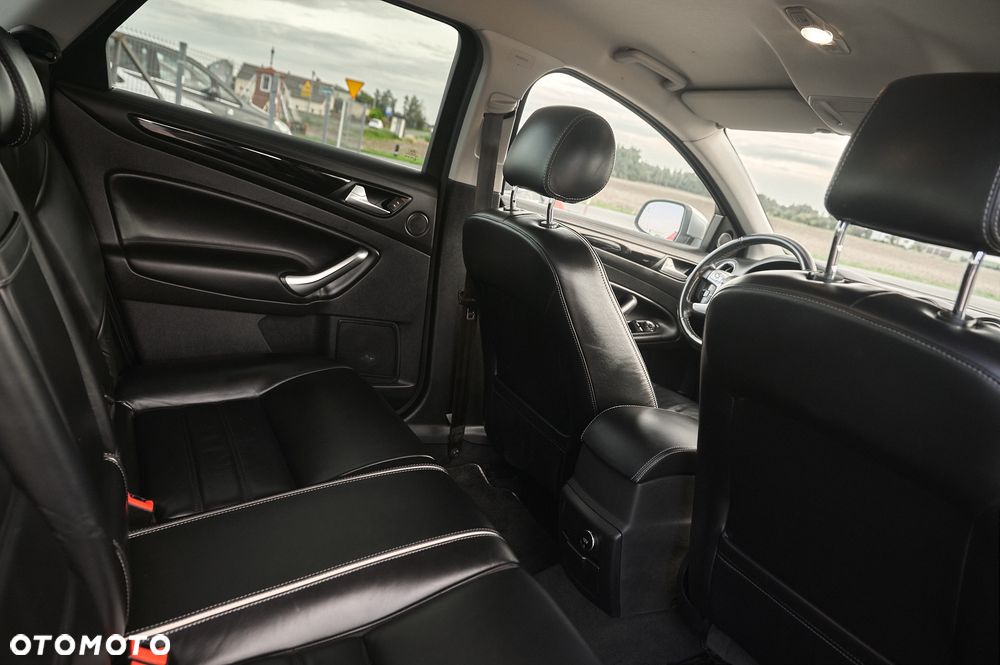 Ford Mondeo 2.0 TDCi Titanium X - 28