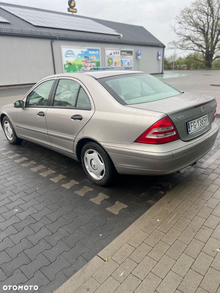 Mercedes-Benz Klasa C 180 Kompressor Classic - 5