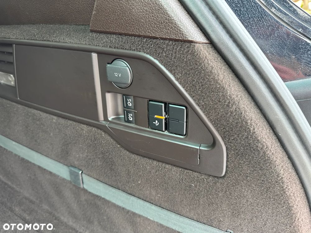 Volkswagen Touareg - 29