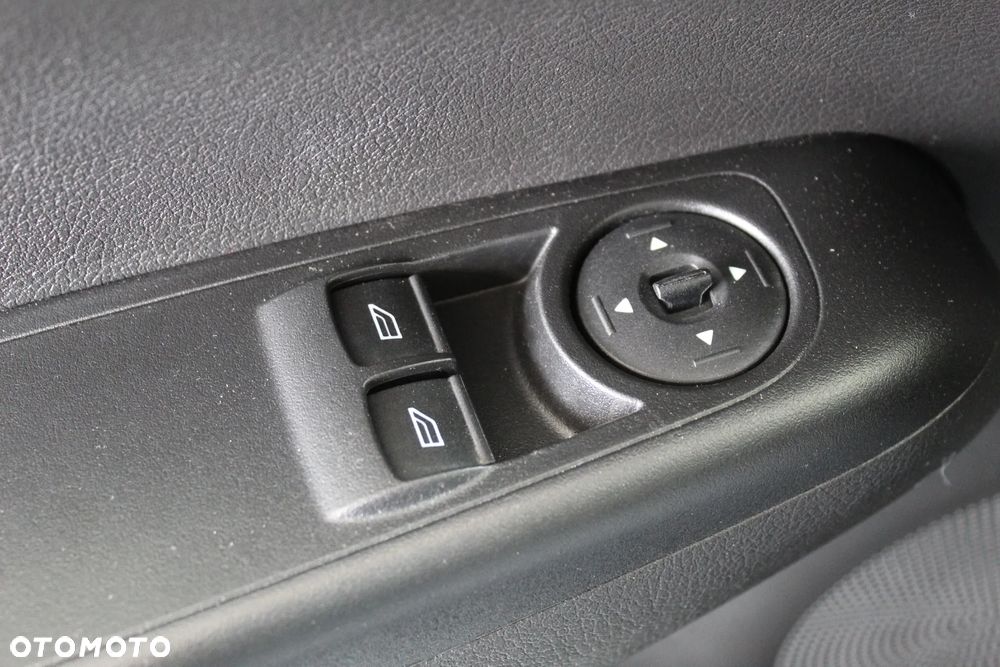 Ford Tourneo Courier 1.5 TDCi Trend - 22