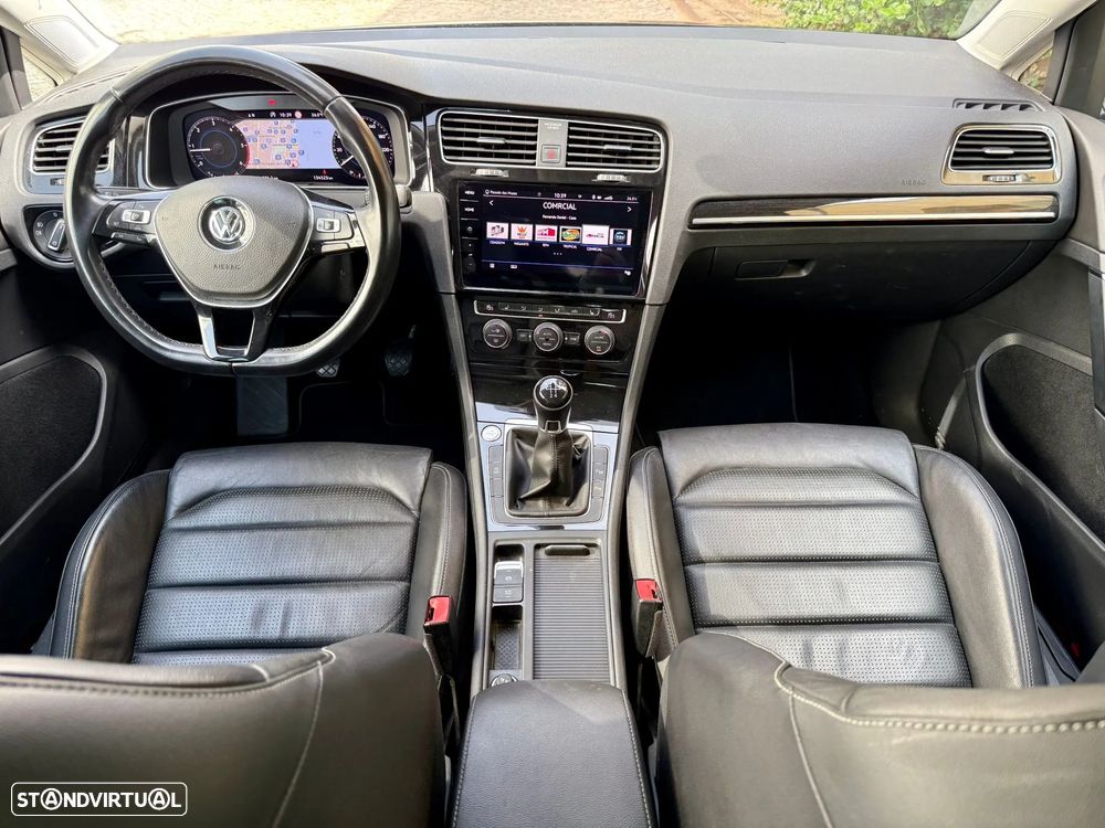 VW Golf 1.6 TDI Highline - 9