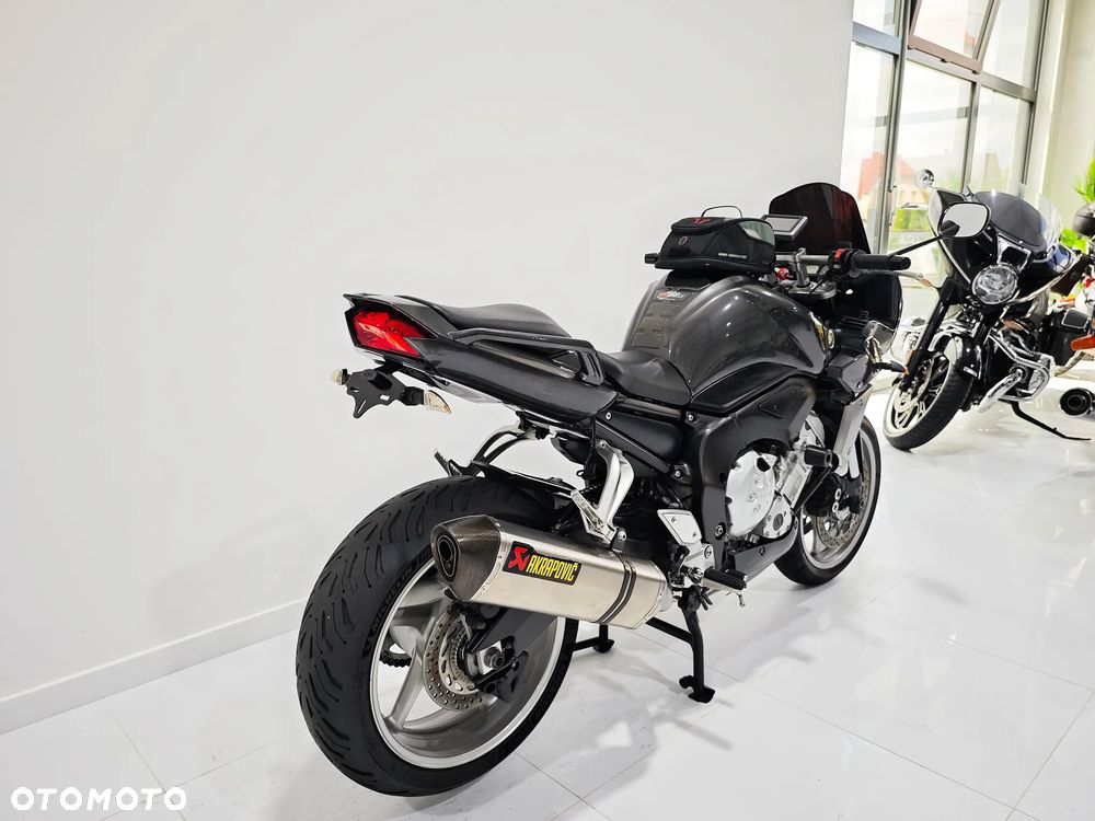 Yamaha FZ - 8