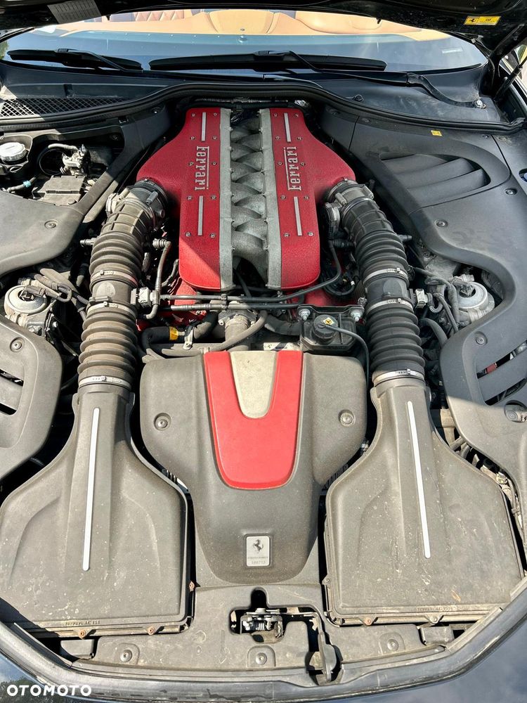 Ferrari FF - 24