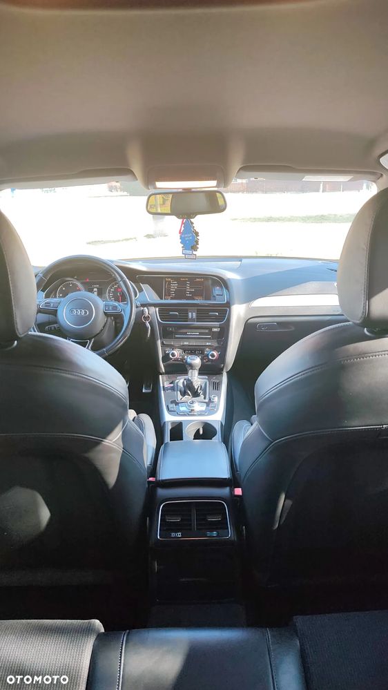 Audi A4 Avant 2.0 TDI - 13