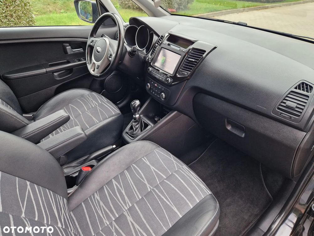 Kia Venga - 28