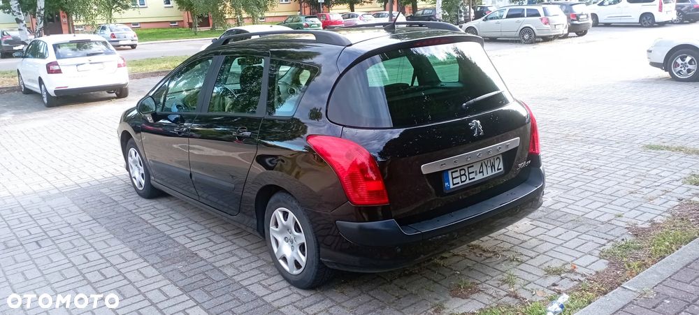 Peugeot 308 - 8