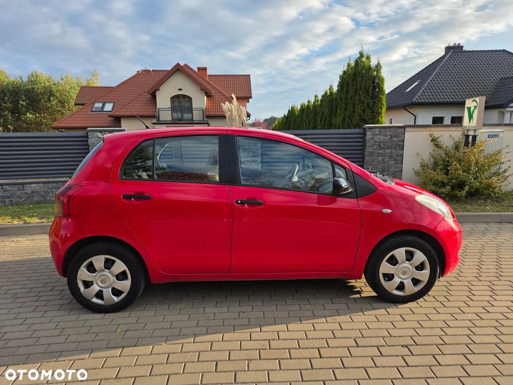 Toyota Yaris - 3