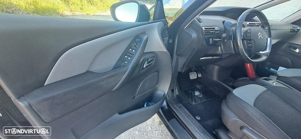 Citroën C4 Grand Picasso - 21