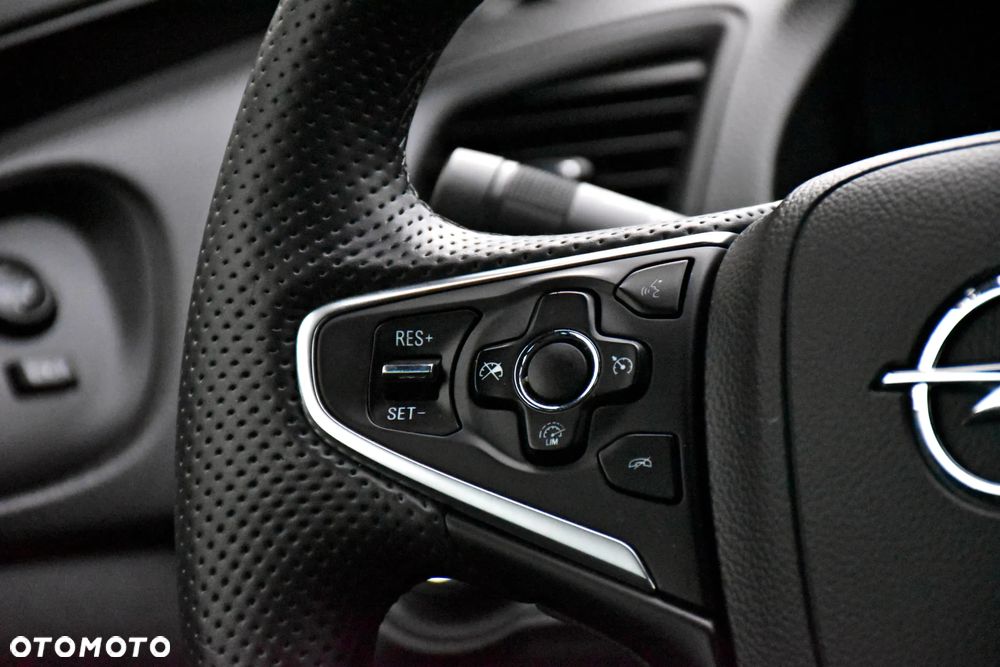 Opel Insignia 2.0 CDTI Cosmo S&S - 31