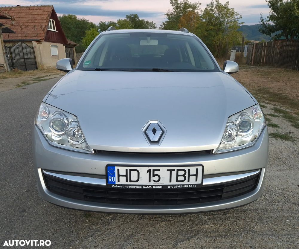 Renault Laguna - 1
