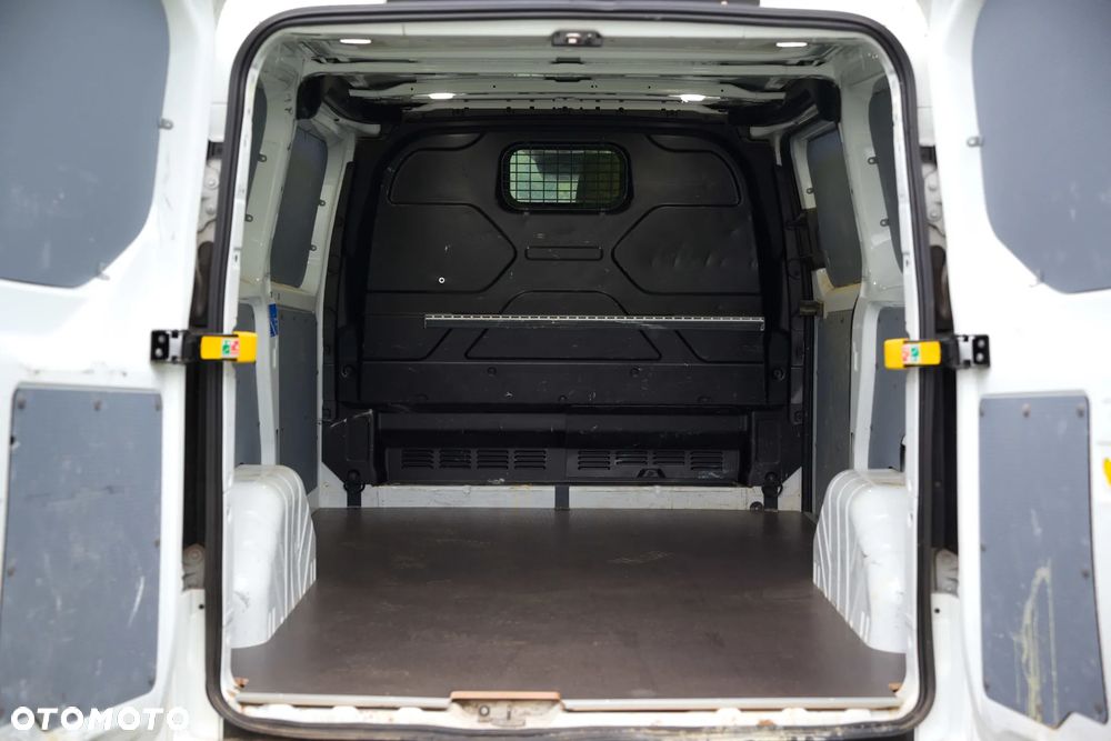Ford Transit Custom L1H1 - 10