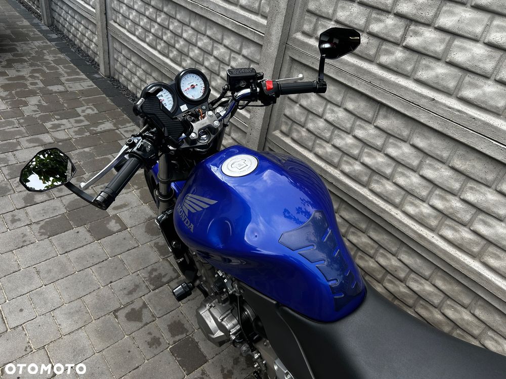 Honda CB - 11