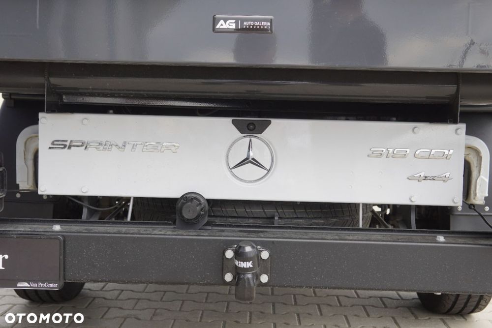 Mercedes-Benz Sprinter - 20