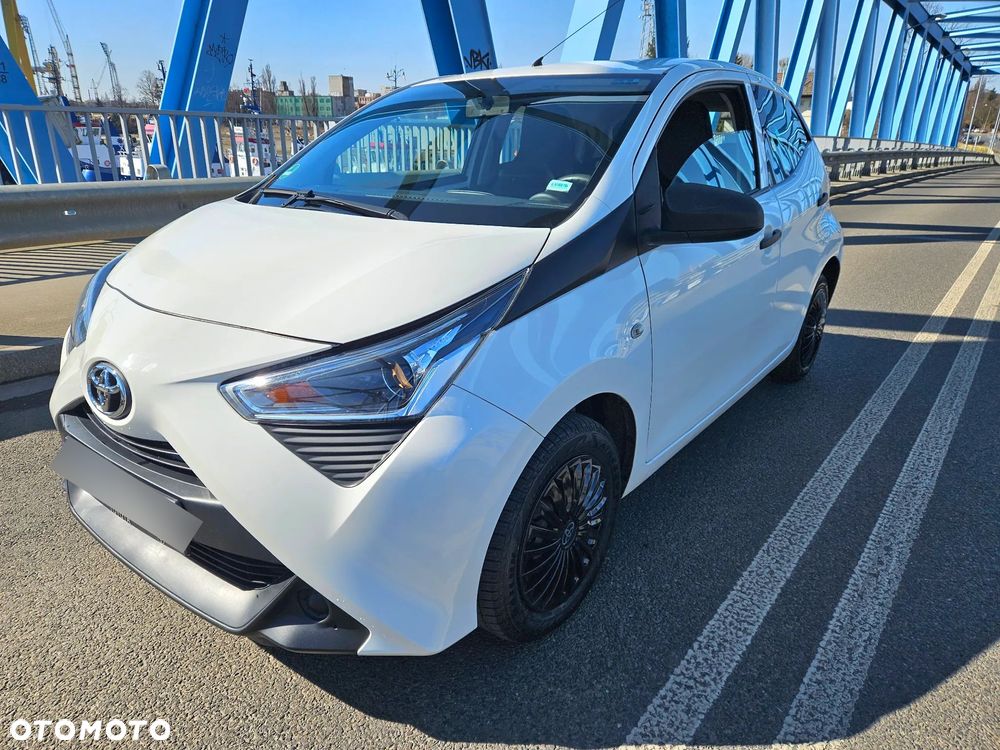Toyota Aygo x-business - 1