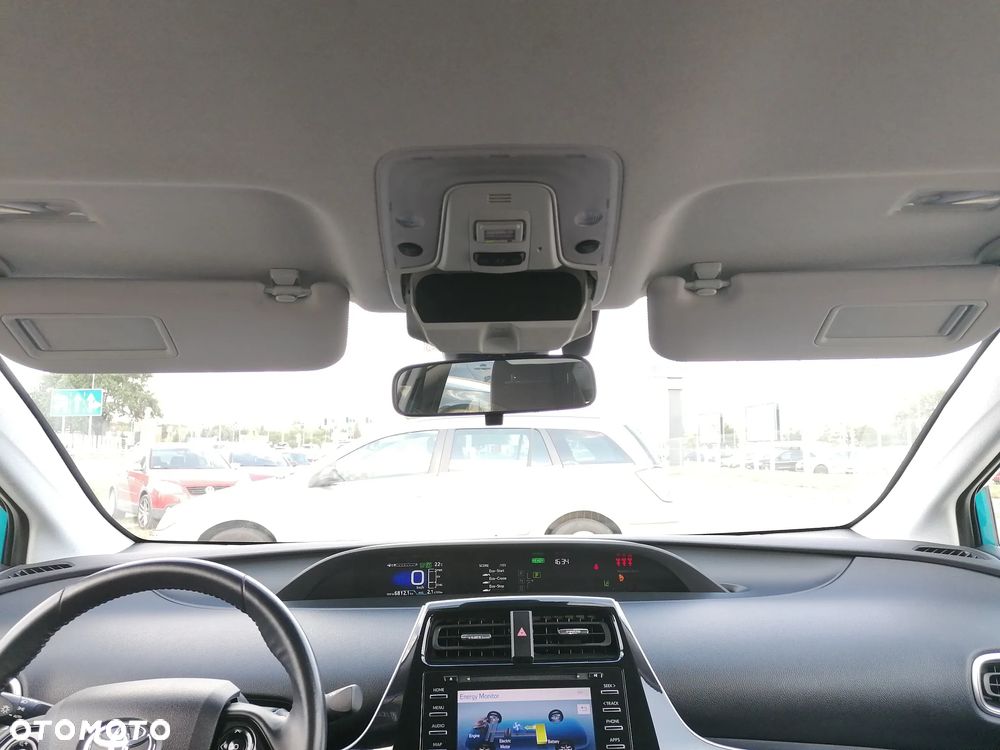 Toyota Prius (Hybrid) Comfort - 18
