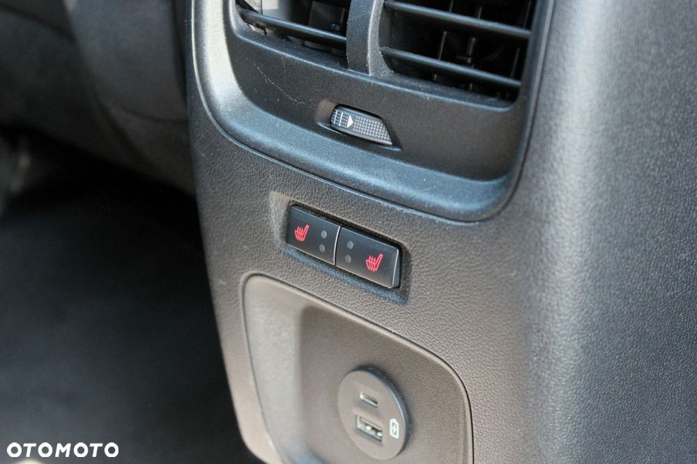 Ford Kuga 2.5 Duratec FHEV ST-LINE - 18
