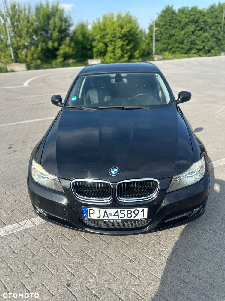 BMW Seria 3 320i - 1