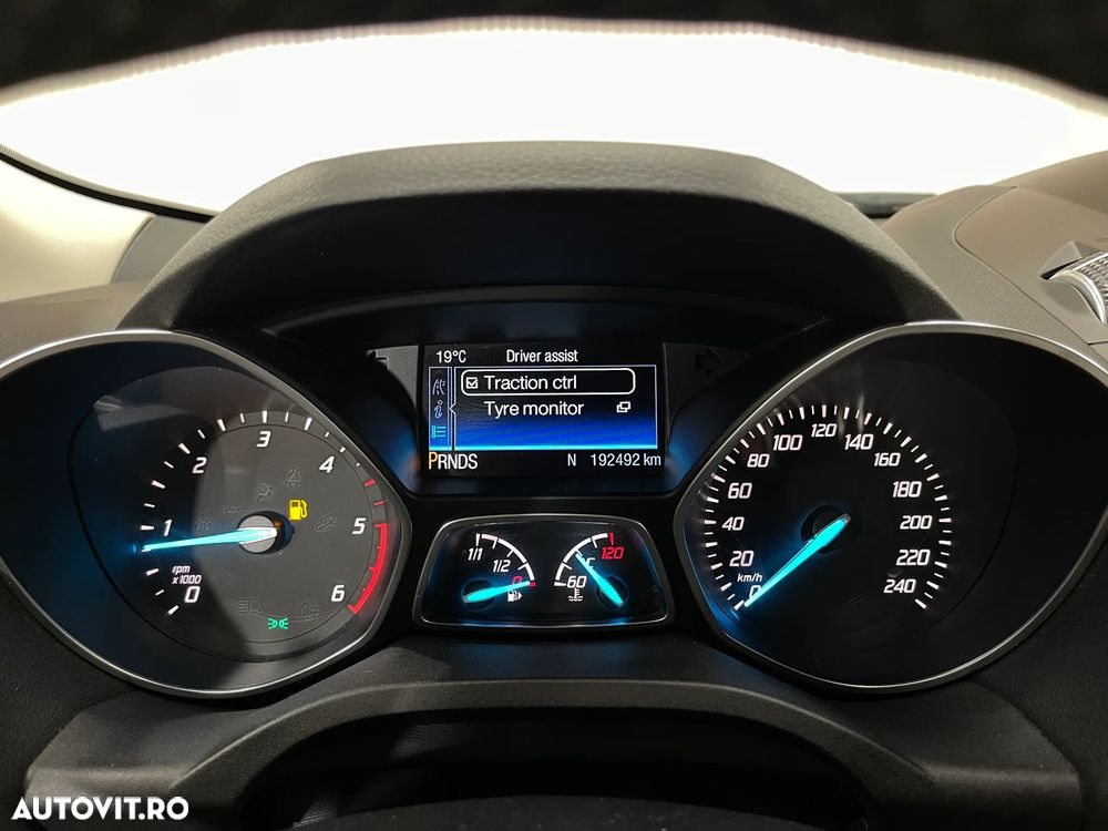 Ford Kuga 2.0 TDCi 4WD Powershift Trend - 24