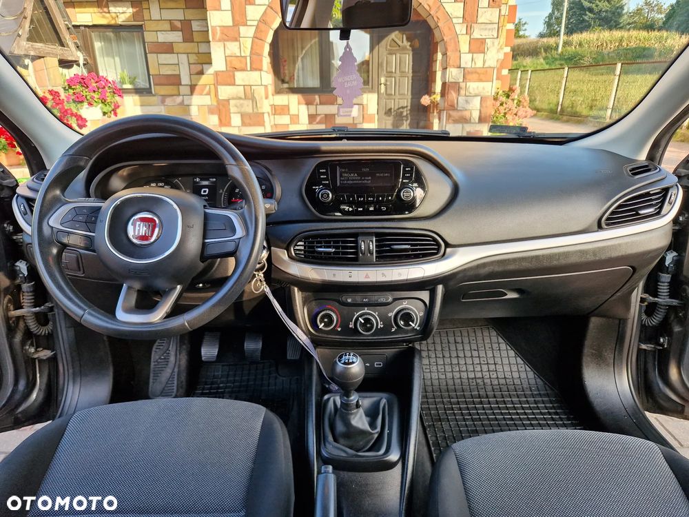 Fiat Tipo 1.4 16v Easy - 16