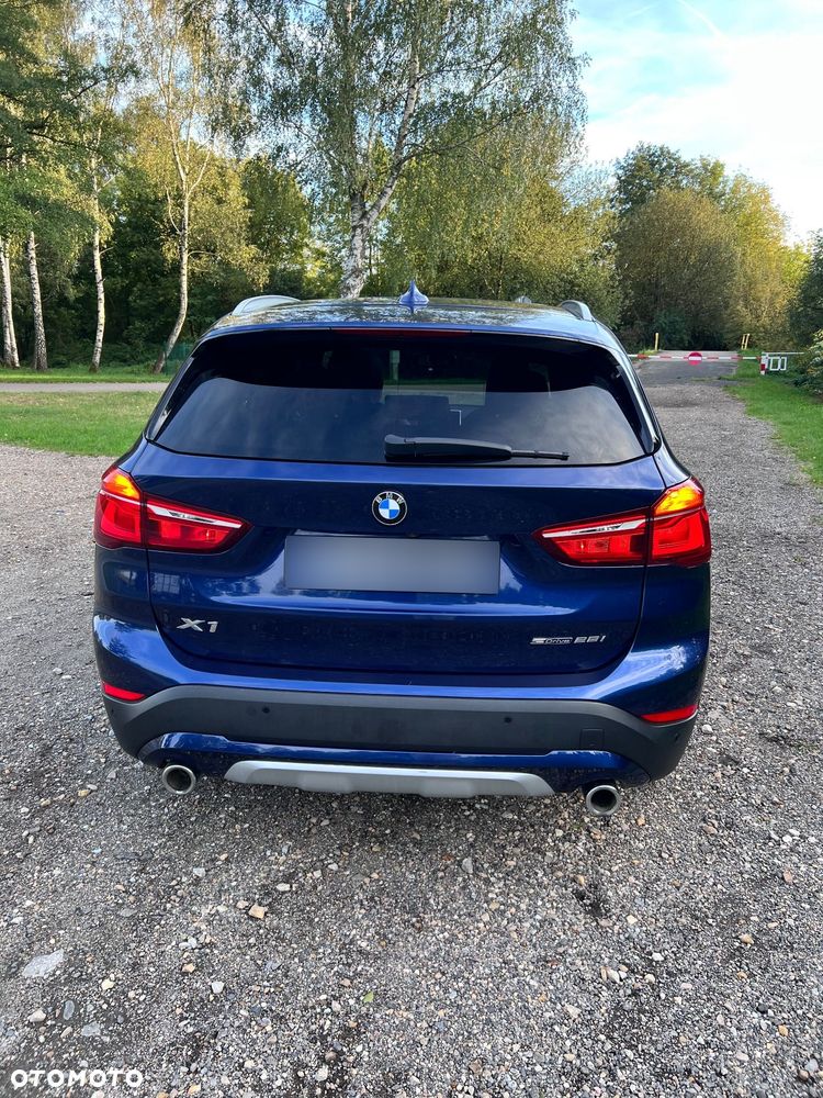 BMW X1 - 10
