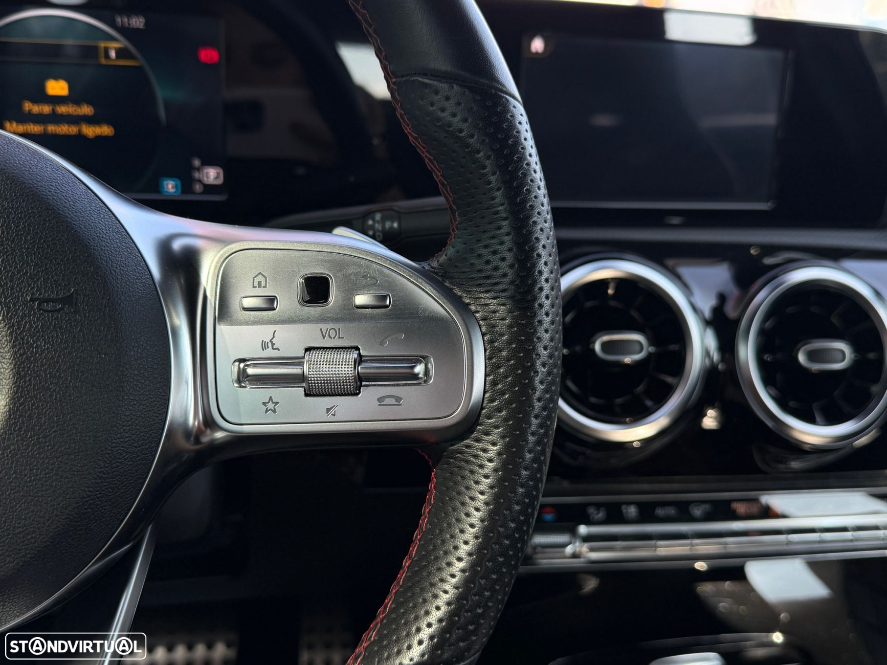 Mercedes-Benz A 180 7G-DCT AMG Line - 16