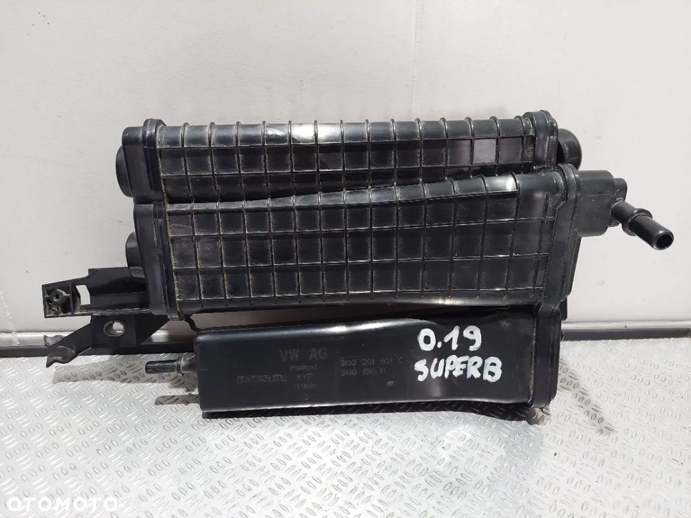 FILTR WĘGLOWY SKODA SUPER B III NR 3Q0201801C - 1