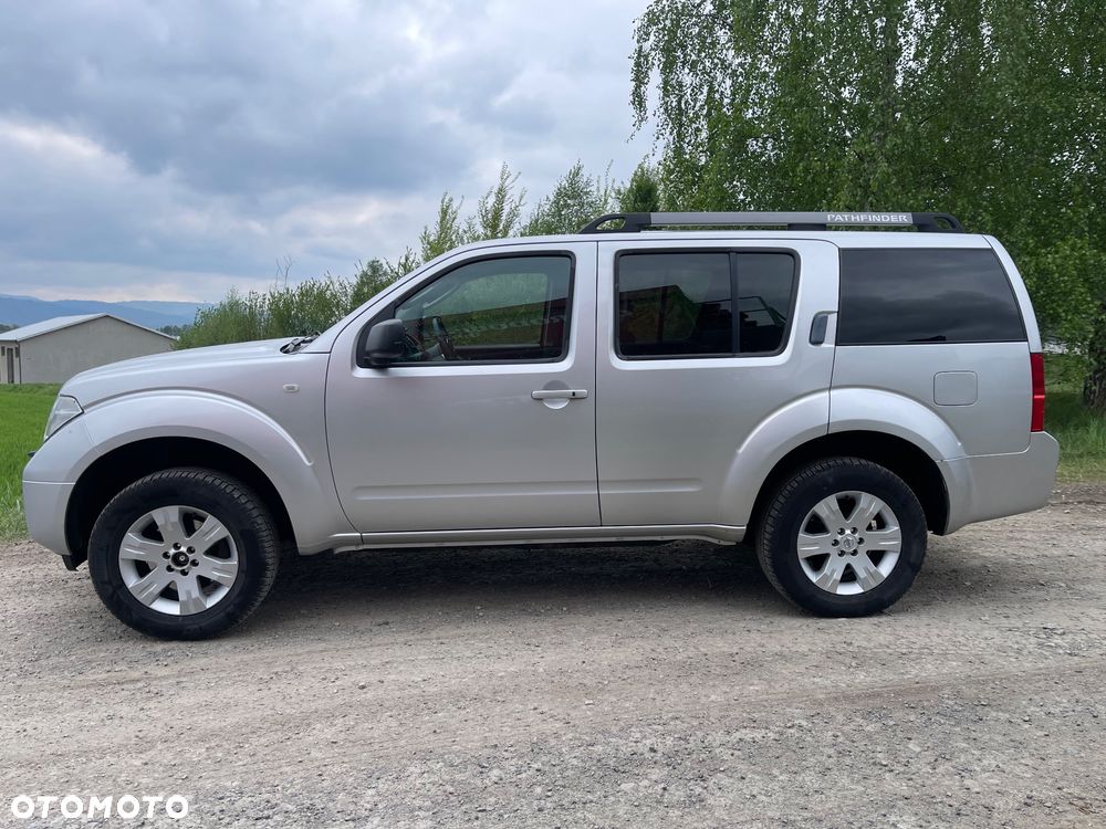 Nissan Pathfinder 2.5 DCi LE - 5