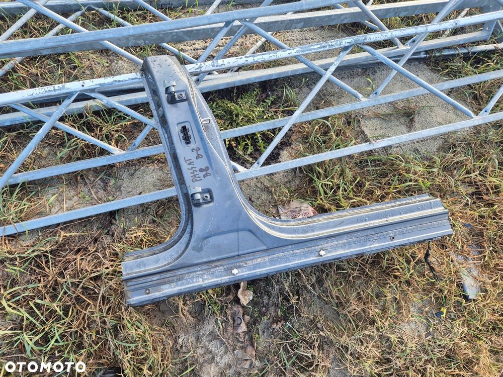 próg słupek prawy VW Passat B8 kombi