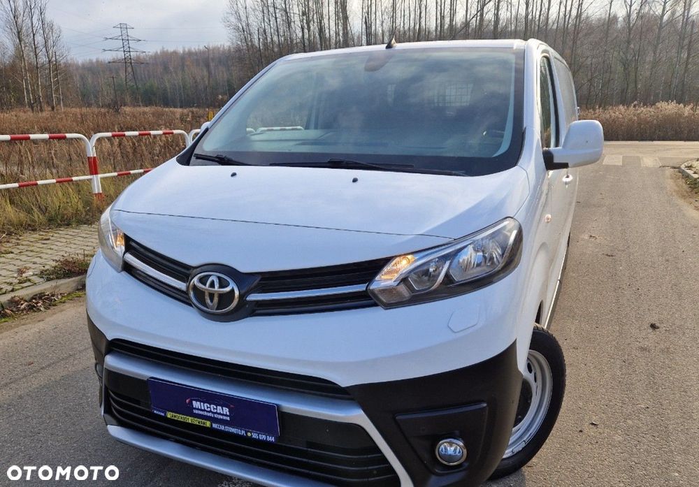 Toyota Proace - 1