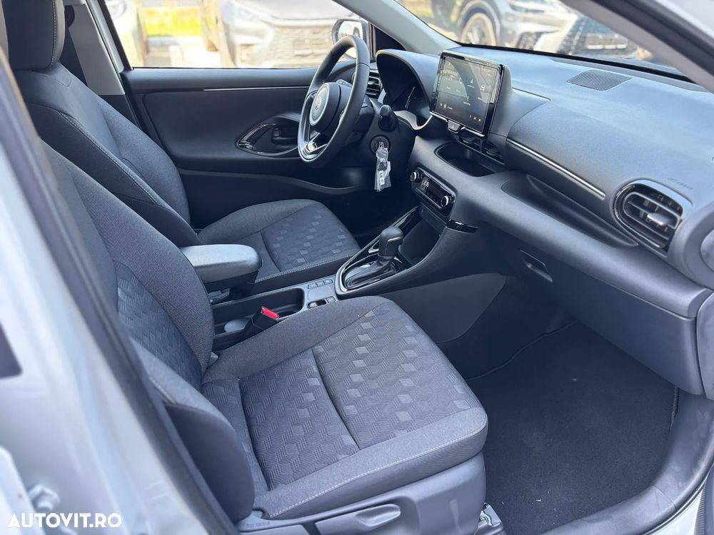 Toyota Yaris Hybrid 116 1.5 VVT-i Business Edition - 18