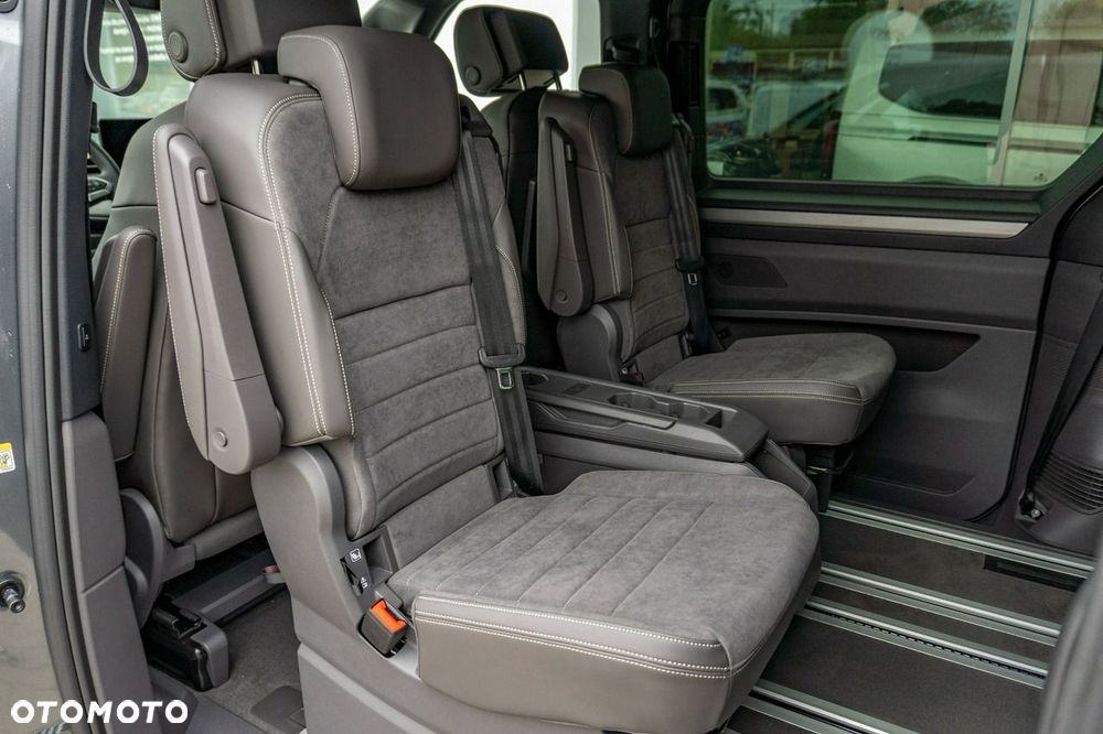 Volkswagen Multivan - 18