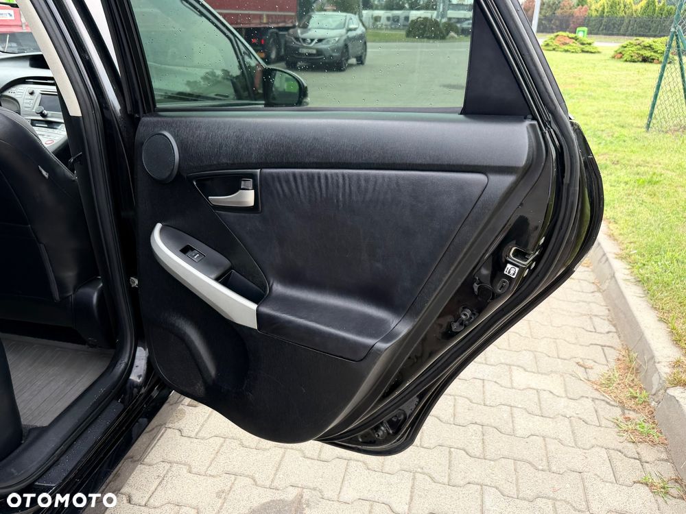Toyota Prius 1.8 HSD Prestige - 23