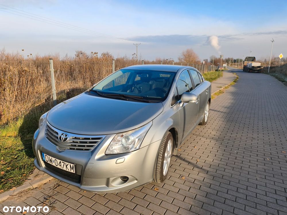 Toyota Avensis 2.0 Sol plus - 9