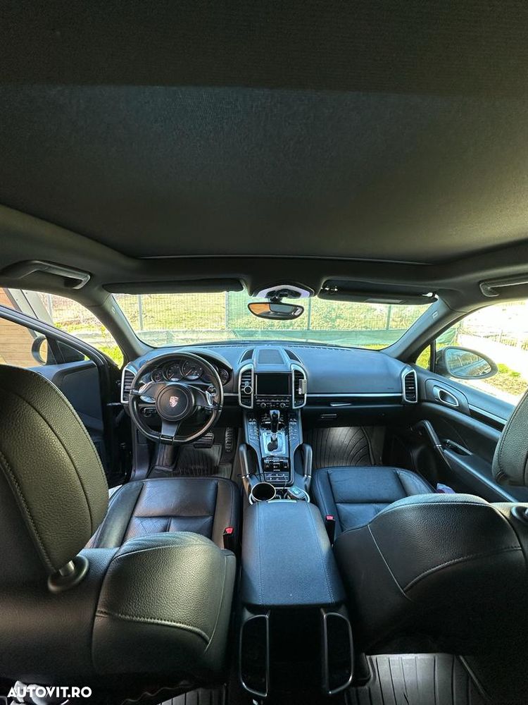 Porsche Cayenne Platinum Edition - 4