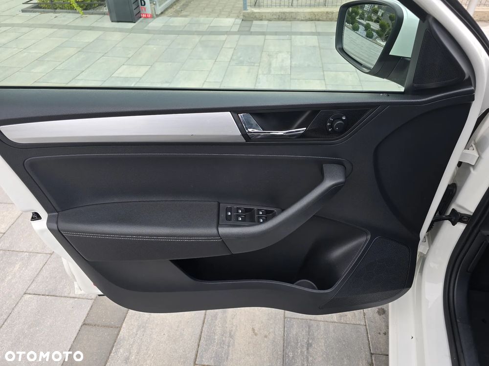 Skoda RAPID - 27