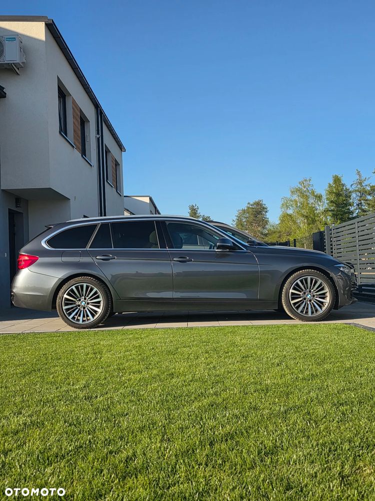 BMW Seria 3 320i xDrive Luxury Line - 4