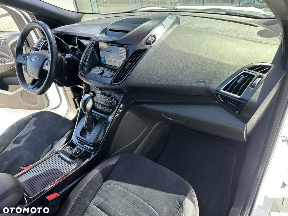 Ford Kuga 2.0 TDCi AWD ST-Line - 17