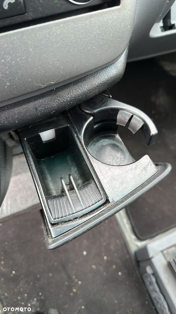 MERCEDES VITO VIANO 639 schowek szuflada uchwyt na napoje cup holder - 1