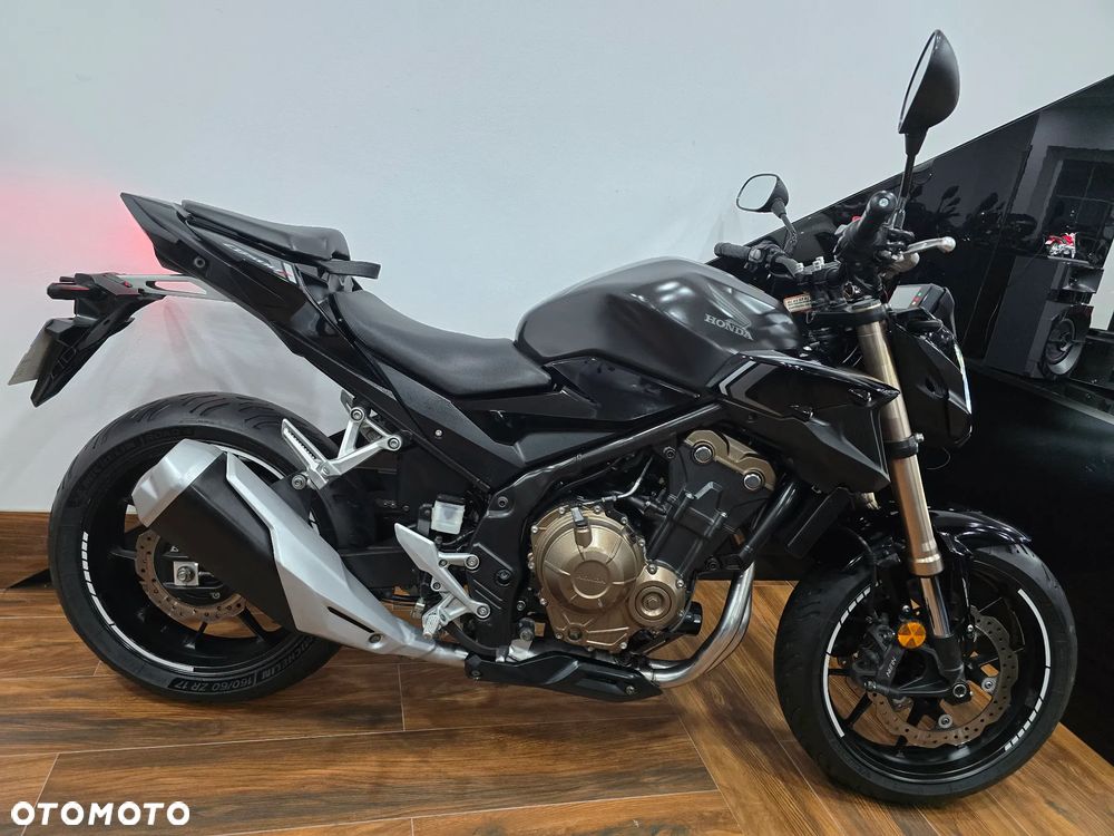 Honda CB - 32