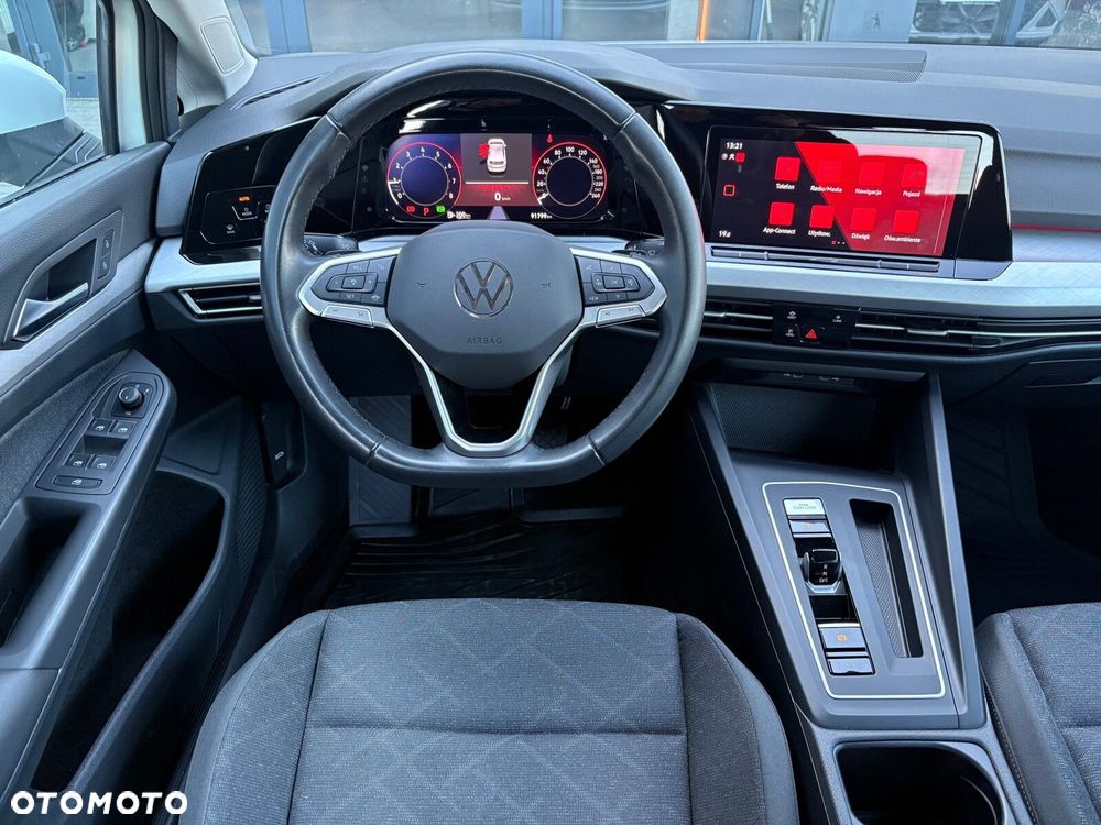 Volkswagen Golf - 10