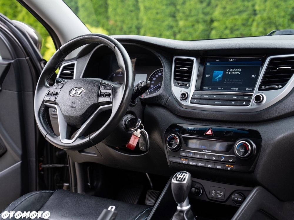 Hyundai Tucson 1.7 CRDI BlueDrive Style 2WD - 28
