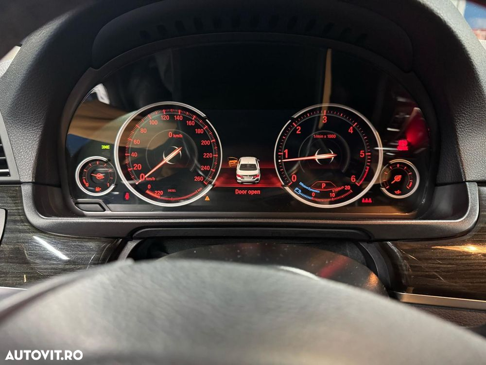 BMW Seria 5 518d Aut. Luxury Line - 10