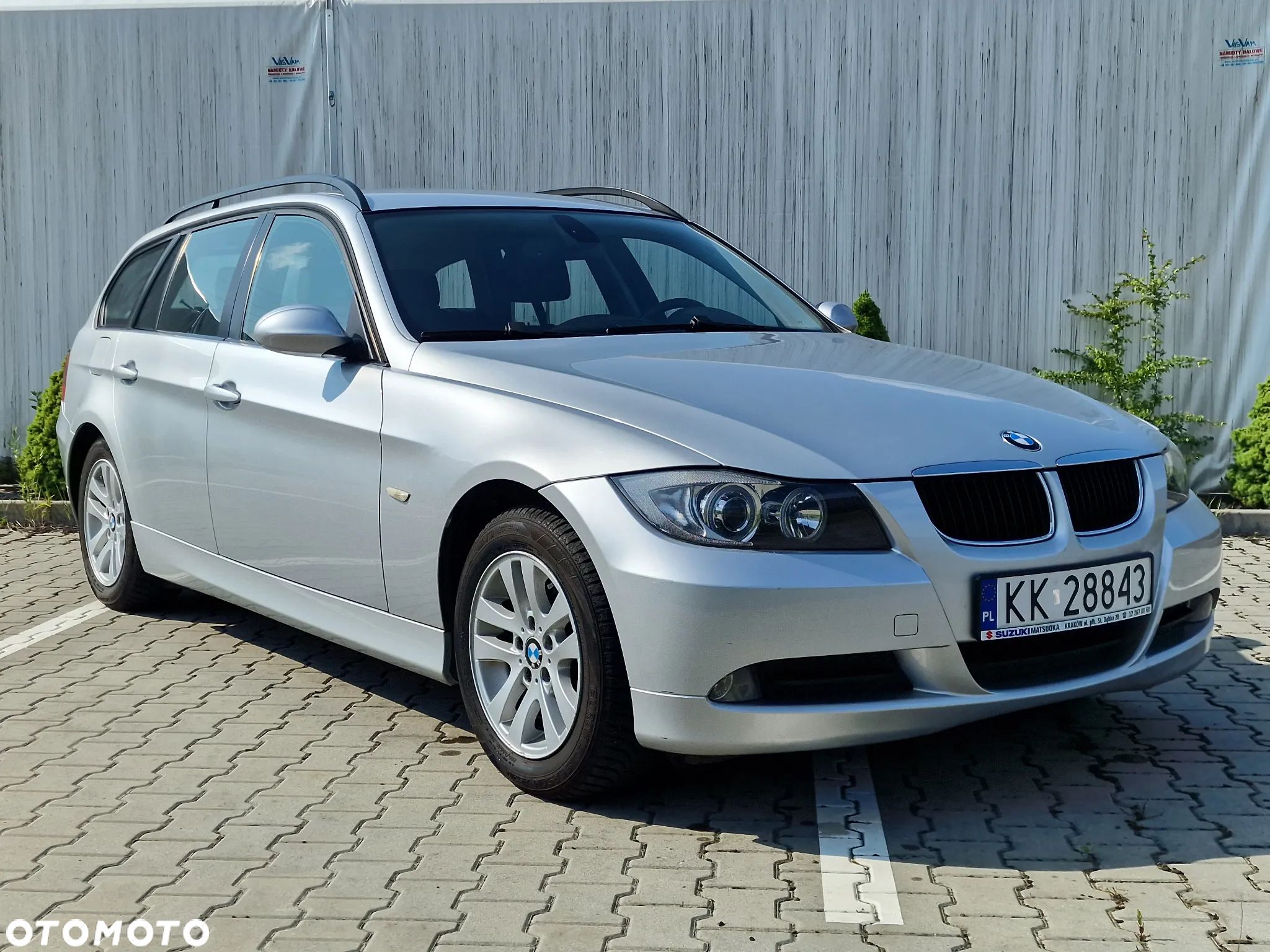 BMW Seria 3 320i - 1
