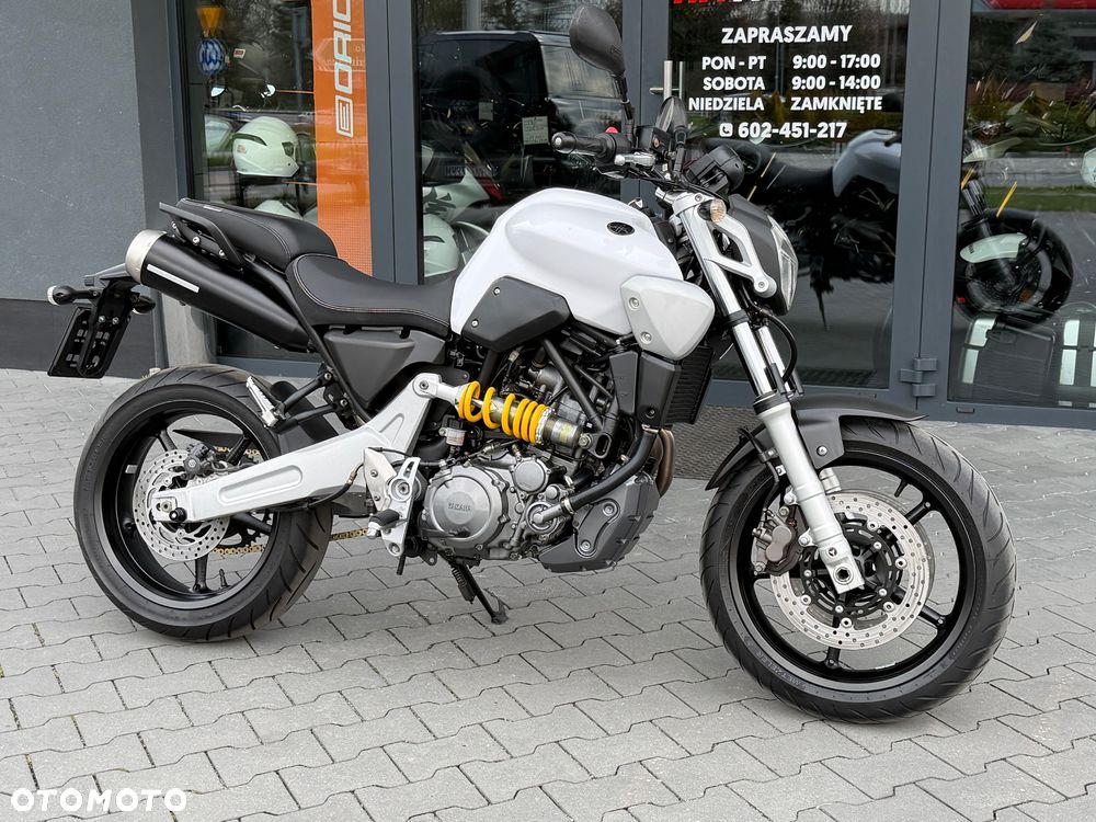 Yamaha MT - 3