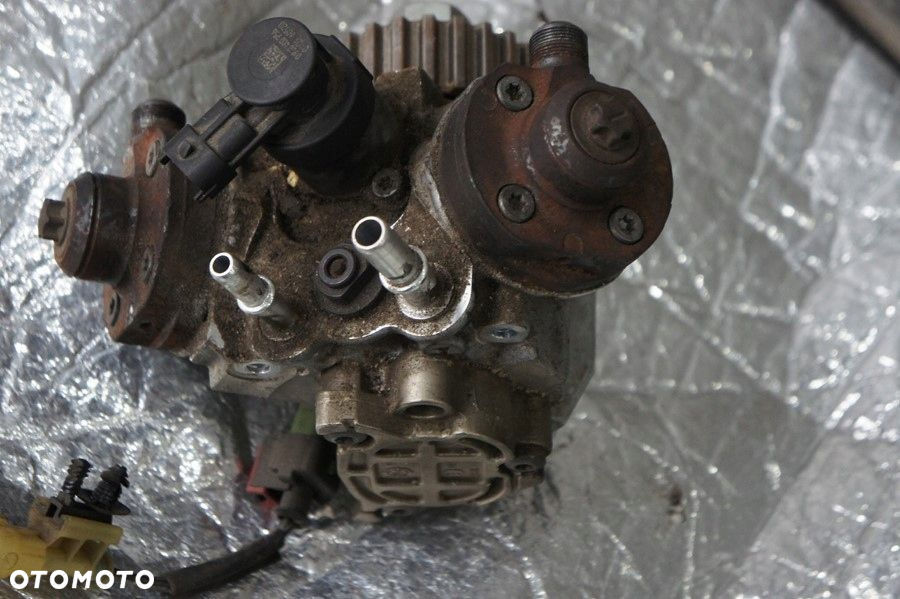 Pompa wtryskowa u Land Rover 3,0 AH2Q9B395AC - 6
