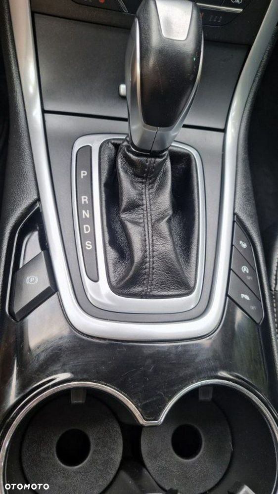 Ford Galaxy - 19