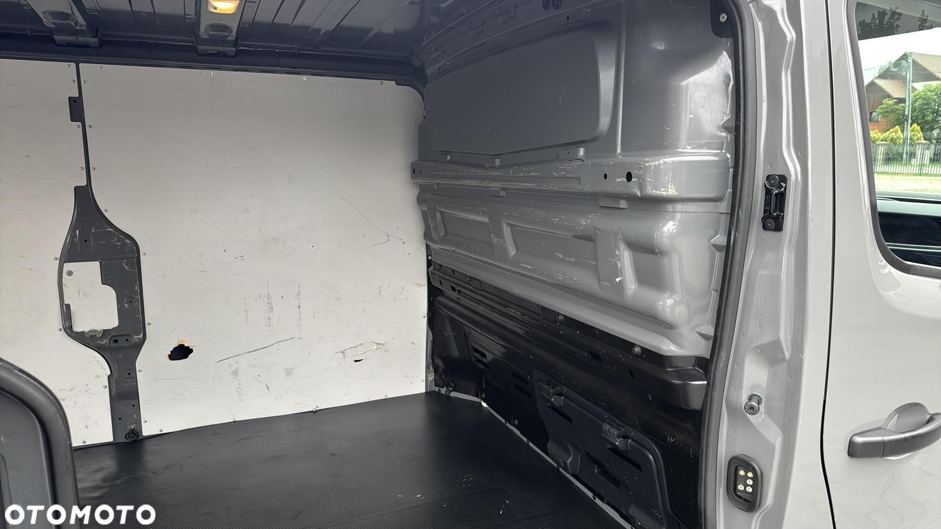 Opel vivaro - 29