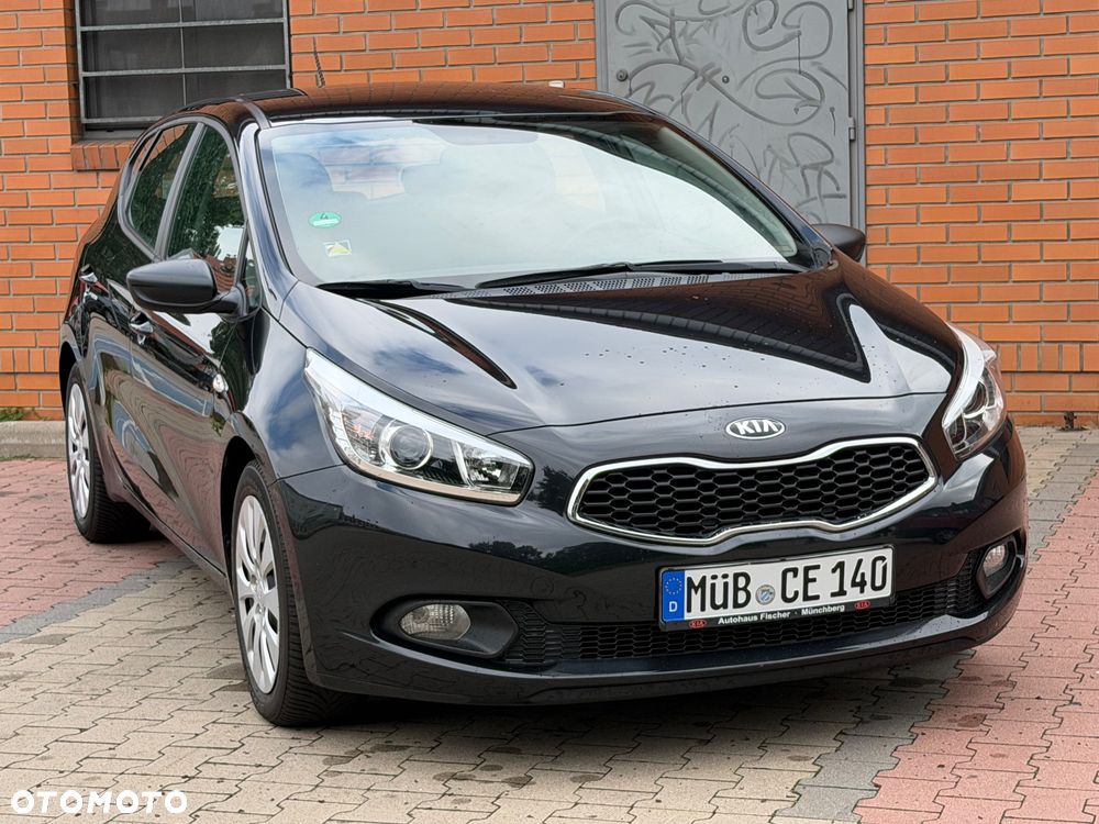 Kia Ceed 1.4 L - 11