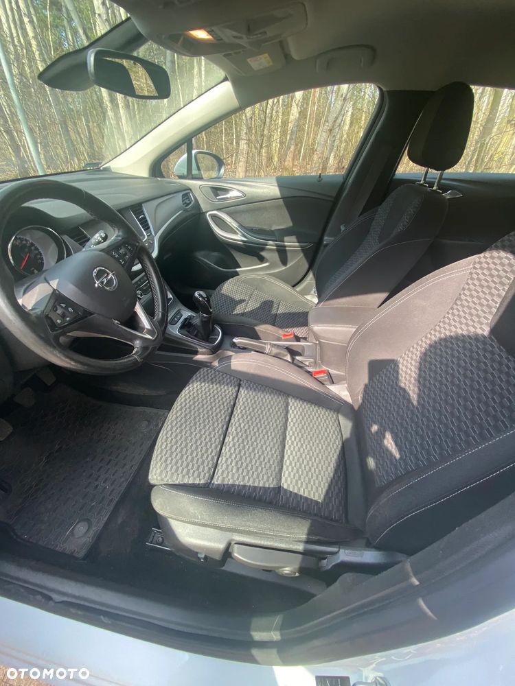 Opel Astra 1.6 CDTI Enjoy - 10